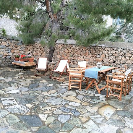 Pine Trees And Sea View Houses In Hydra - Daphne, Chloe, Myrto, Eleni 객실 사진