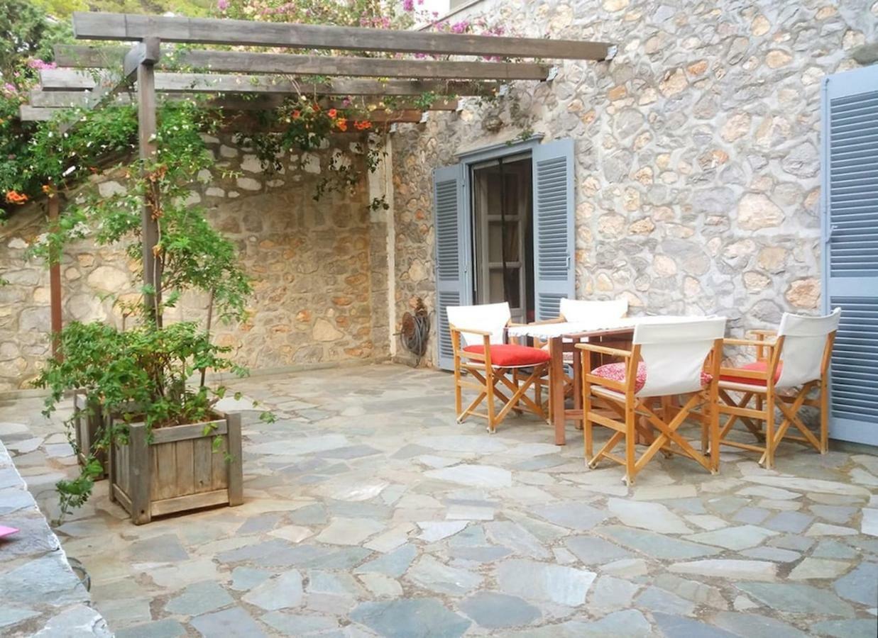 Pine Trees And Sea View Houses In Hydra - Daphne, Chloe, Myrto, Eleni 외부 사진